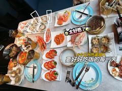 -雍容荟帝王蟹活龙虾展台自助(IFS黑金店)