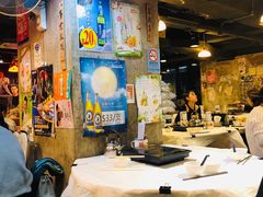 大堂-鲜入围煮花胶鸡海鲜火锅