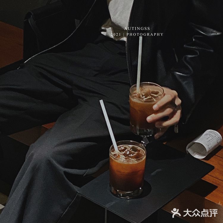 氛围组“koffee sinffer”