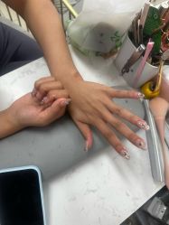 -尤米一站式美甲美睫