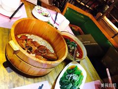 -胡桃里音乐酒馆(环亚凯瑟琳广场店)