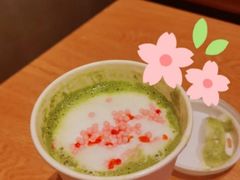 樱花草莓茶拿铁-星巴克臻选(上海淮海百盛购物中心店)