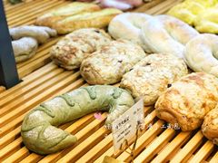 -焙丽拾光(麦凯乐直营店)