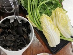 -楼外楼大刀肉传统火锅居(繁荣路店)