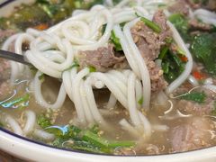 -云阿蛮云南生烫牛肉米线(奉贤路店)