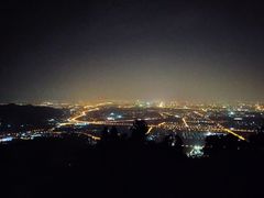 -鬼笑石后山停车场
