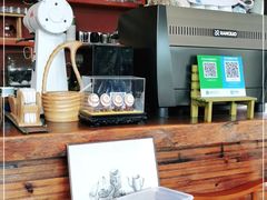 -一米阳光咖啡店(百通尚风尚水店)