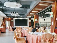 -华庭食府(光明店)