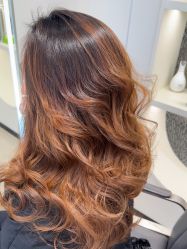 -摩登时代美发沙龙