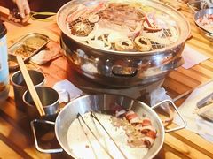 -叽叽扎扎烤肉场(生态城万达店)