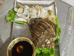 -围炉肉舍•炭烤活鳗•丹东海鲜烤肉(步行街店)