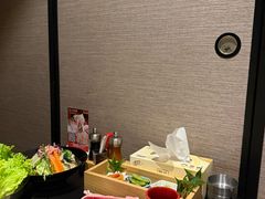 -山川小町·极番烧肉(新地假日广场店)