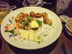 -大头虾越式风味餐厅(光明广场店)