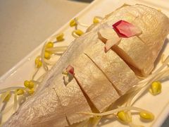 -茅草房·河畔园林火锅