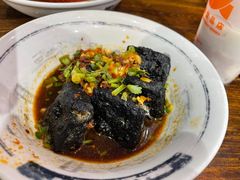 -黑色经典臭豆腐·湖南特产(步行街店)