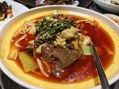 海鲜毛血旺-御花园·粤菜·海鲜火锅(中山公园店)