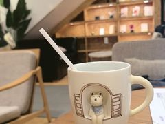 -新华里咖啡书吧(新华书店小寨店)