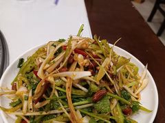 -妈妈家铁锅炖(景诚园综合楼店)