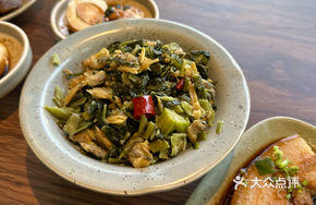 Clam Stir-fried with Greens
