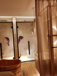 -苑苑vbeauty科技美容SPA