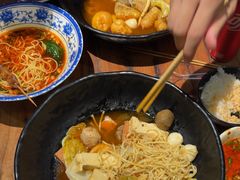 -万记麻辣烫国展总店