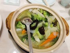 -满江红四季餐厅 · 国家五钻级酒家(新纪元大酒店店)
