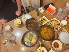 -三鞭一花·独一处·元英砂锅(海光寺店)