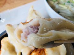 -黄阿姨锅贴大王(万航渡路店)