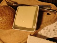 法国总统菠萝油-来龙里 精致 东南亚餐室(万象城店)
