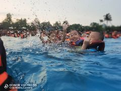 -泸州欢乐派海滩公园