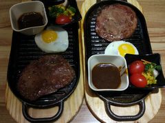 -菲尼克斯牛排店(杉杉奥特莱斯店)