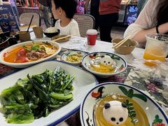 -刘姐啤酒鱼民族演艺餐厅(西街总店)