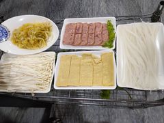 -楼外楼大刀肉传统火锅居(繁荣路店)