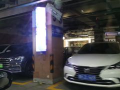 -大宁国际商业广场-地下停车库