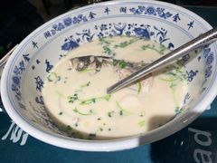 -南京金牛湖巨碗鱼头