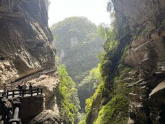 -龙水峡地缝景区