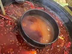-黄潇洒老火锅(九眼桥宏济巷店)