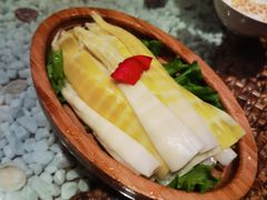 -慢丽江·云南野生菌土鸡锅(西山店)