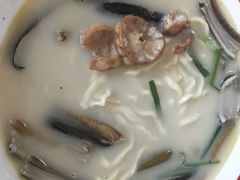 -三百碗宝应长鱼面(板仓街店)
