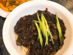 炸酱面-桃园中华料理炸酱面(燕儿岛路店)