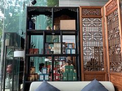-隐秀山居酒店大堂吧