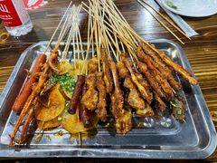 -何师烧烤(龙游路西段店)