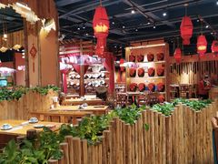 大堂-老滇山寨•云南特色菜•地方菜•民族风情歌舞表演(金碧店)