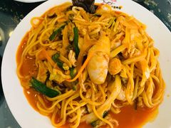 辣海鲜面-桃园中华料理炸酱面(燕儿岛路店)