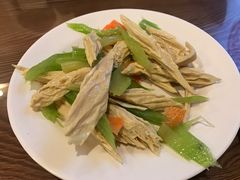 -清真吴记门钉肉饼·喜多利