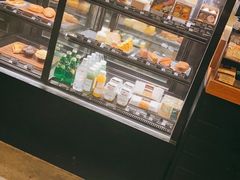 面包甜点陈列柜-星巴克(潍坊万达广场店)