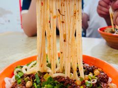 -玲玲米粉·新疆现炒米粉(大十字总店)