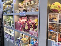 -小鹿的屋(广州花都融创茂店)