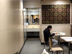 -麦当劳(湖光北街店)