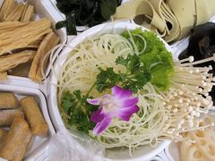 -鸡遇虾煲干锅火锅(小寨金莎店)